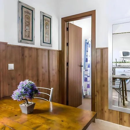 Apartment Estudios Con Aire Acondicionado Centro De Conil Conil De La Frontera
